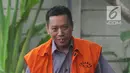 Tersangka Ali Murtopo tiba untuk menjalani pemeriksaan di Gedung KPK, Jakarta, Kamis (6/12). Ali Murtopo diperiksa terkait proyek di Dinas Pendidikan Kabupaten Malang pada tahun anggaran 2011. (Merdeka.com/Dwi Narwoko)
