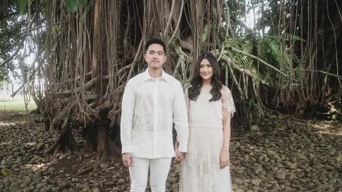 6 Potret Prewedding Terbaru Kaesang Pangarep dan Erina Gudono, Tampil Berkain hingga Gaya Semi Formal