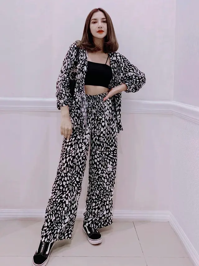 ilustrasi potret alodya desi pemeran kisah nyata indosiar sekaligus penyanyi dan model cantik/@alodyadesi