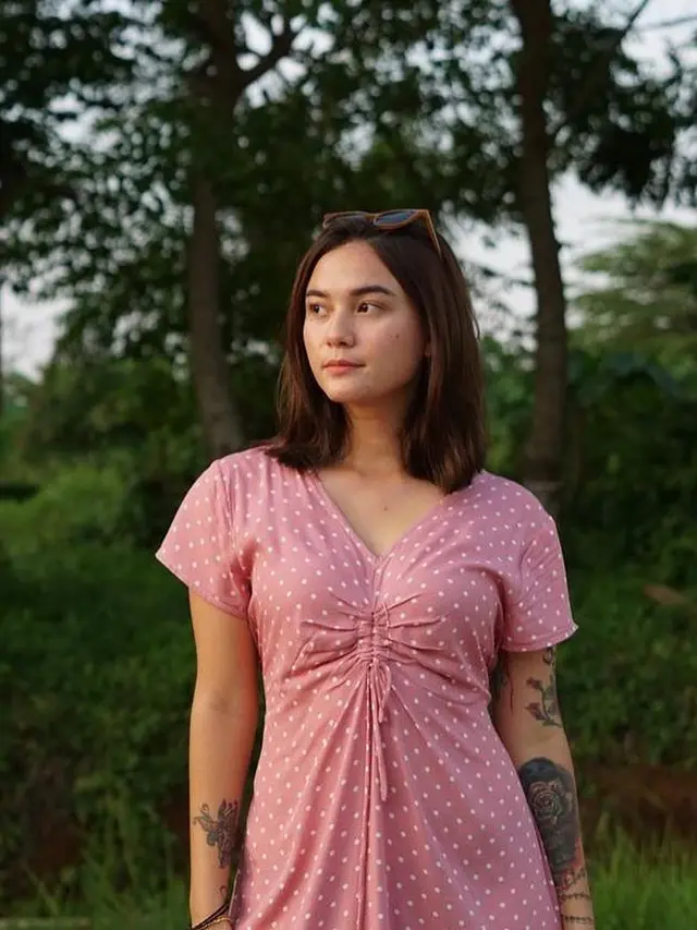 7 Potret Demi Langston, Pemeran Demila dalam Film Yowis Ben 3