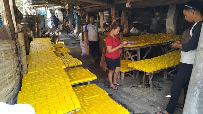 Jelang Lebaran Oleh Oleh Tahu Kuning Khas Kediri  Banjir 