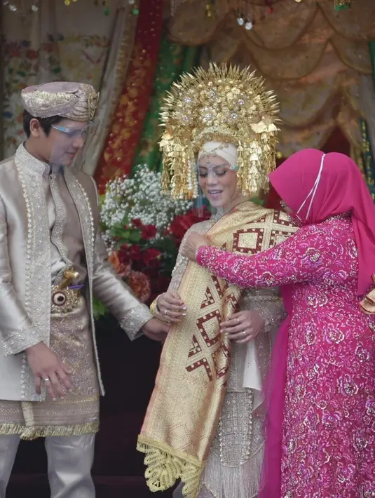 Lesty Billar dan Rizky Billar gelar Manjalang Ka Rumah Mintuo (Instagram/antv_official)