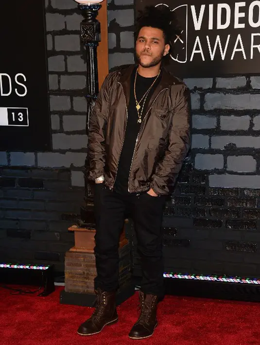 Sumber juga mengatakan, perlawanan Justin kali ini terhadap The Weeknd dengan cara yang manis, yaitu menang dalam melawan The Weeknd di kategori Male Artist of the Year. (AFP/Bintang.com)