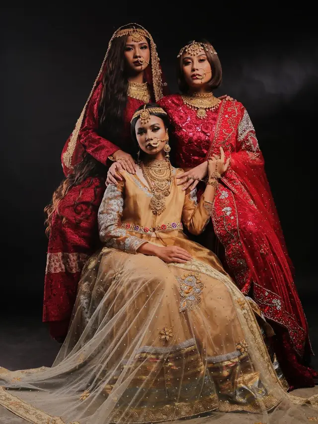Pesona Awkarin Dalam Balutan Sari India. (Sumber: Instagram/awkarin)