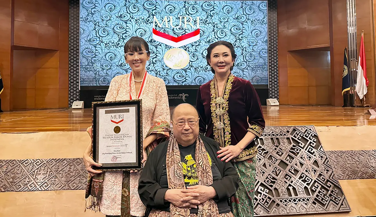 Acara Penganugerahan rekor MURI ini juga dihadiri Jaya Suprana selaku Ketua Umum MURI. Serta Aylawati Sarwono selaku Direktur Utama MURI, dan para undangan lainnya. [Foto: Dok. Image Dynamics]