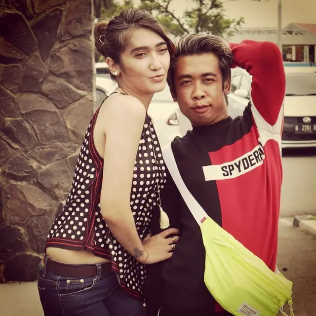6 Momen Kebersamaan Revi Mariska dan Mimi Peri, Adu Joget Ala TikTok