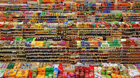 Supermarket Jadi Destinasi Baru Wisatawan, dari Berburu Camilan hingga Pengalaman Lokal