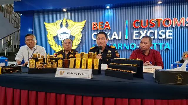 11 WN China Kedapatan Akan Selundupkan 17,55 KG Emas di Bandara Soekarno Hatta