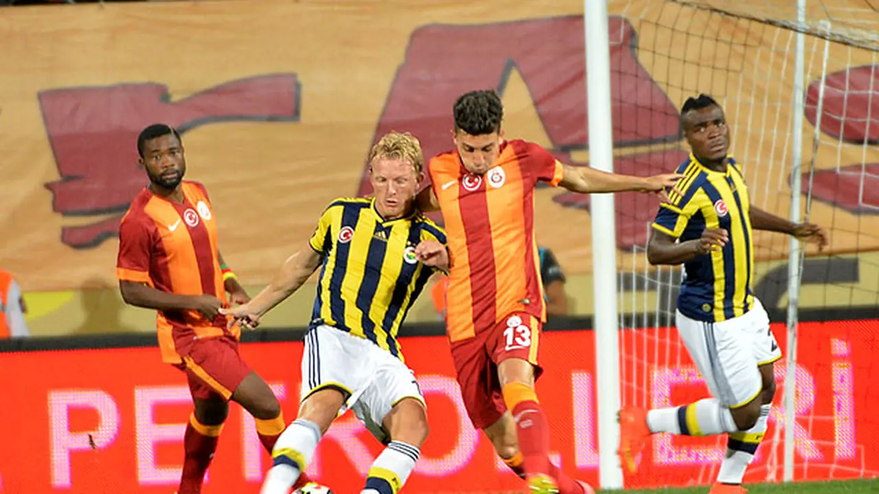 Diwarnai Keributan, Fenerbahce Sukses Juarai Piala Super Turki
