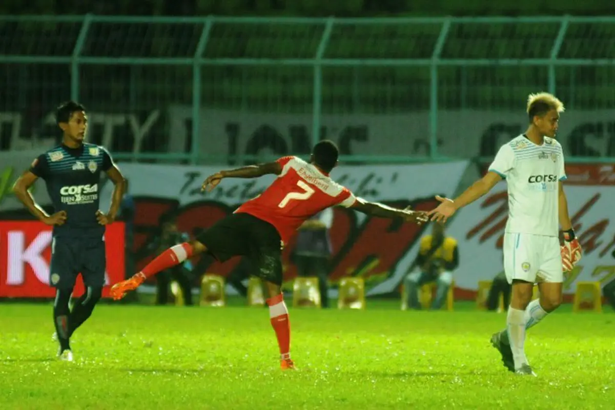 Kurnia Meiga