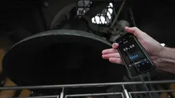 Jam ikonik yang menjulang setinggi 96 meter di ibu kota Inggris dan kompleks parlemen itu akan dihentikan sementara untuk penyesuaian pergantian waktu musim dingin—salah satu dari dua kesempatan dalam setahun ketika jam tersebut diizinkan untuk berhenti. (Justin TALLIS/AFP)