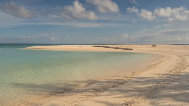 Pantai Pulau Venu, Kaimana, Papua Barat