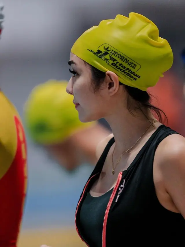 Gisella Anastasia ikut Triatlon