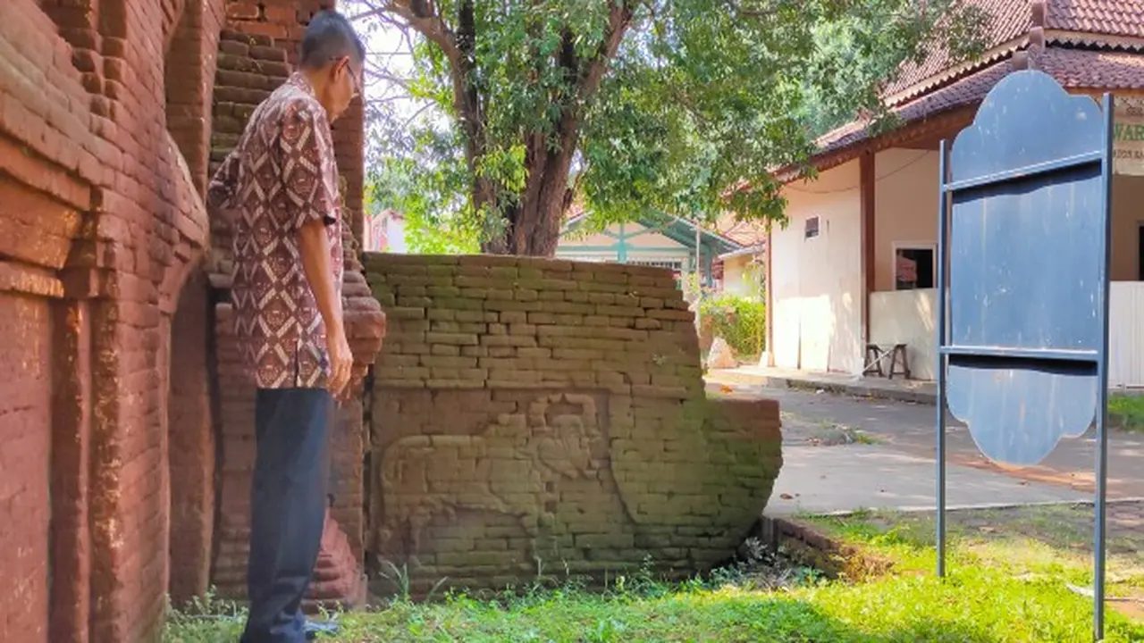 Asal Usul Keraton Kasepuhan Cirebon Dalam Sebuah Relief Banteng