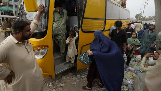 Pakistan mengatakan rencana deportasi 1,7 juta Imigran Afghanistan