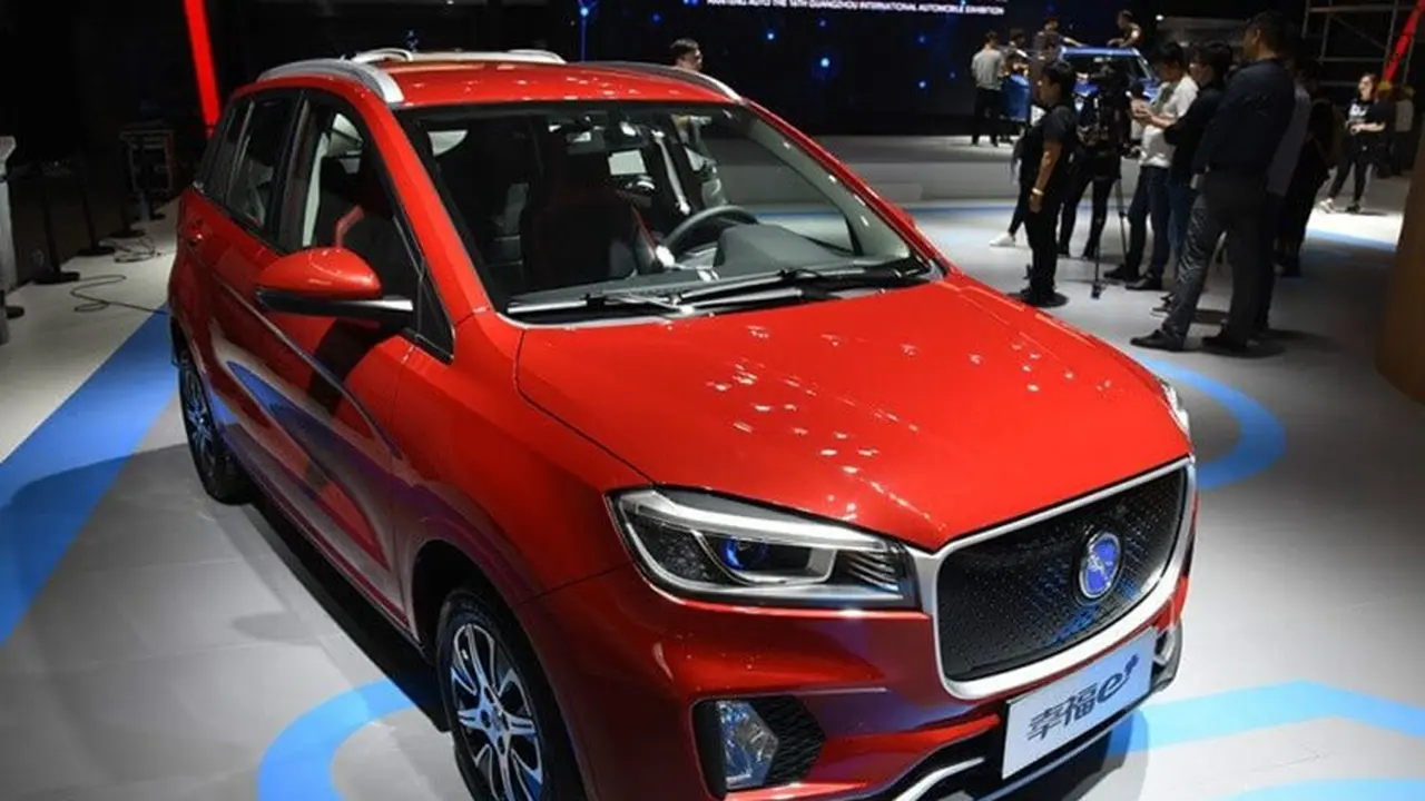 Xingfu e + bergaya Jaguar F-Pace