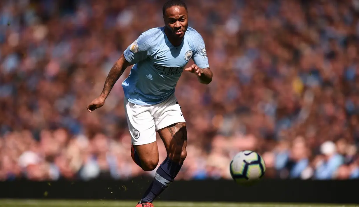 6. Raheem Sterling (Man City) - 17 gol dan 10 assist (AFP/Oli Scarff)