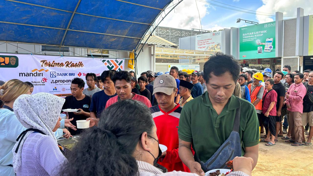 Ribuan pekerja konstruksi yang bekerja di Ibu Kota Nusantara (IKN) bisa menikmati makan siang dan makan malam gratis daging kurban