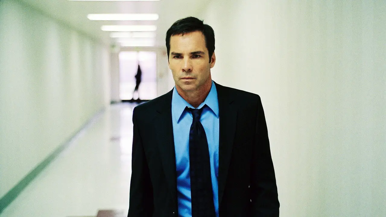 Jay Pickett dalam film Abandoned. (Renegade Pictures/ Anchor Bay Entertainment via IMDb)