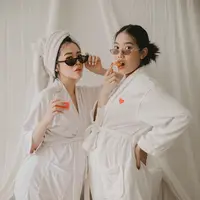 Alika Islamadina-Danita Vinarosa mengabadikan foto maternity-nya dalam berbagai tema (IG: @danitasigarlaki)