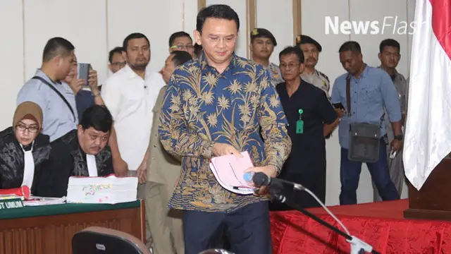 NEWS FLASH: Peneliti LIPI Nilai Kasus Ahok Hanya Manuver Politik