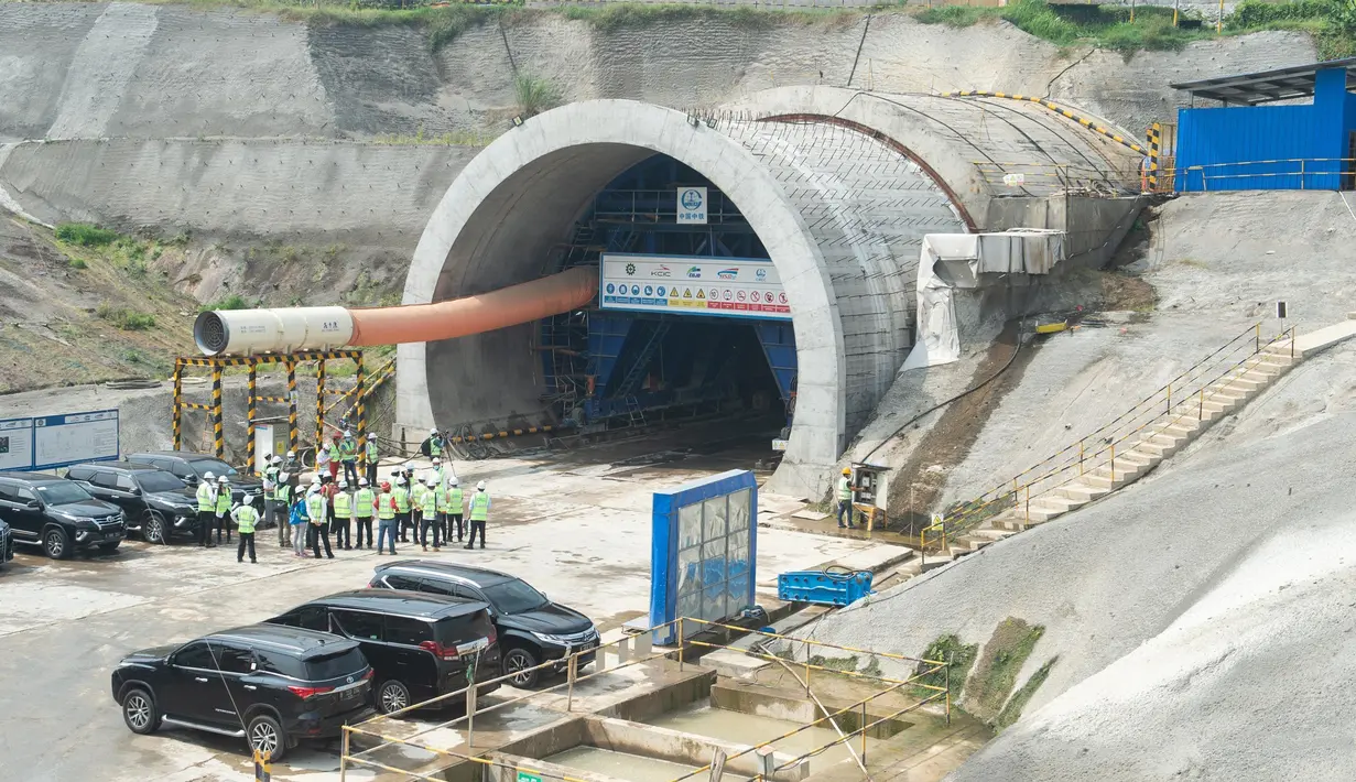 Lokasi pembangunan Terowongan No. 10 dari proyek kereta cepat Jakarta-Bandung, 28 Juni 2020. Jalur kereta cepat Jakarta-Bandung memiliki 13 terowongan. (Xinhua/Du Yu)