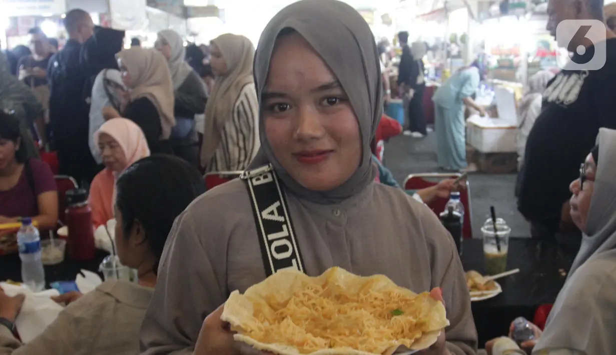Ajang ini juga ditujukan untuk mengenalkan ragam budaya dan dan kuliner khas Minangkabau kepada masyarakat luas. (merdeka.com/Imam Buhori)