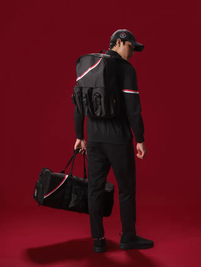 Koleksi Jersey Merah Putih