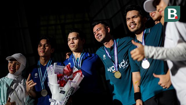 Foto: Laga Padel Super Seru! Pertarungan Sengit Raffi Ahmad dan Gen Halilintar Tutup TOSI Season 4