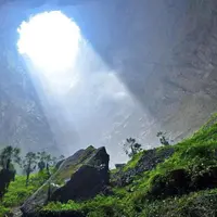 Inilah Gua Vertikal China yang akan langsung memikat hati siapapun yang melihatnya.