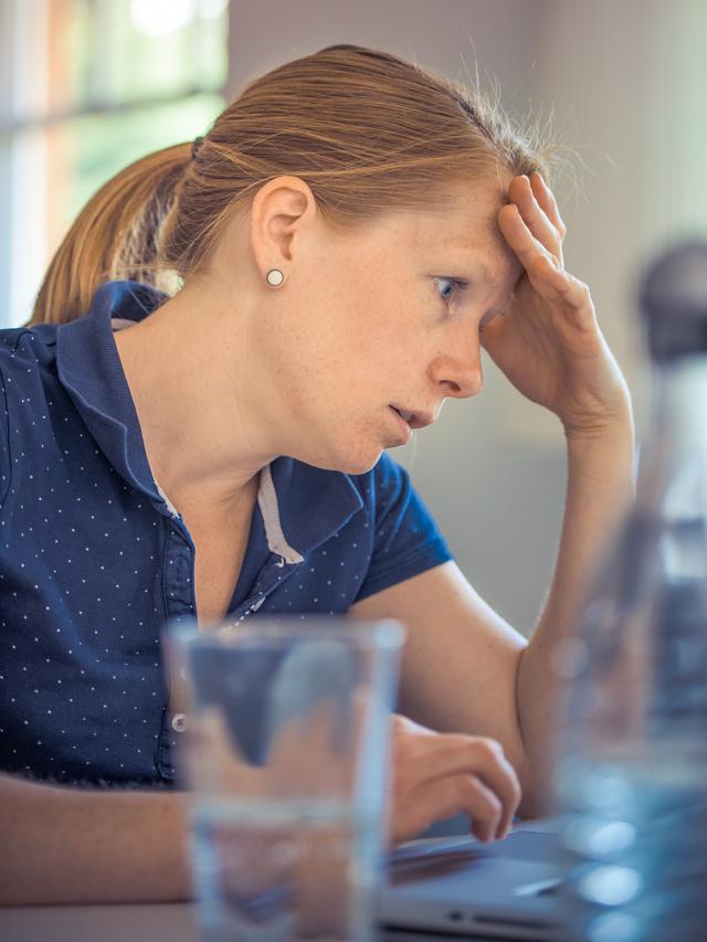 ilustrasi stres menyebabkan sembelit/pexels