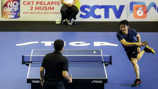 Foto: Menang di Ganda Putra, Ariel Noah Gagal Taklukkan Desta di Tunggal Putra Cabor Tenis Meja Turnamen Olahraga Selebriti Indonesia Season