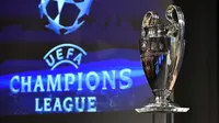 Trofi Liga Champions, di markas besar UEFA, di kota Nyon, Swiss, Jumat (17/3/2017).  (AFP/Fabrice Coffrini)