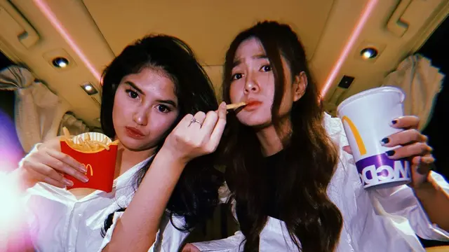 Disebut Mirip, Ini 6 Potret Ochi Rosdiana dan Shanice Margaretha Lie