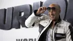 Vin Diesel berpose saat menghadiri pemutaran perdana "Furious 7" di TCL Chinese Theatre IMAX, Los Angeles, Rabu (1/4/2015). Film tersebut menghadirkan aktor,Paul Walker yang meninggal musim gugur lalu sebelum menyelesaikan film.(REUTERS/Mario Anzuoni)