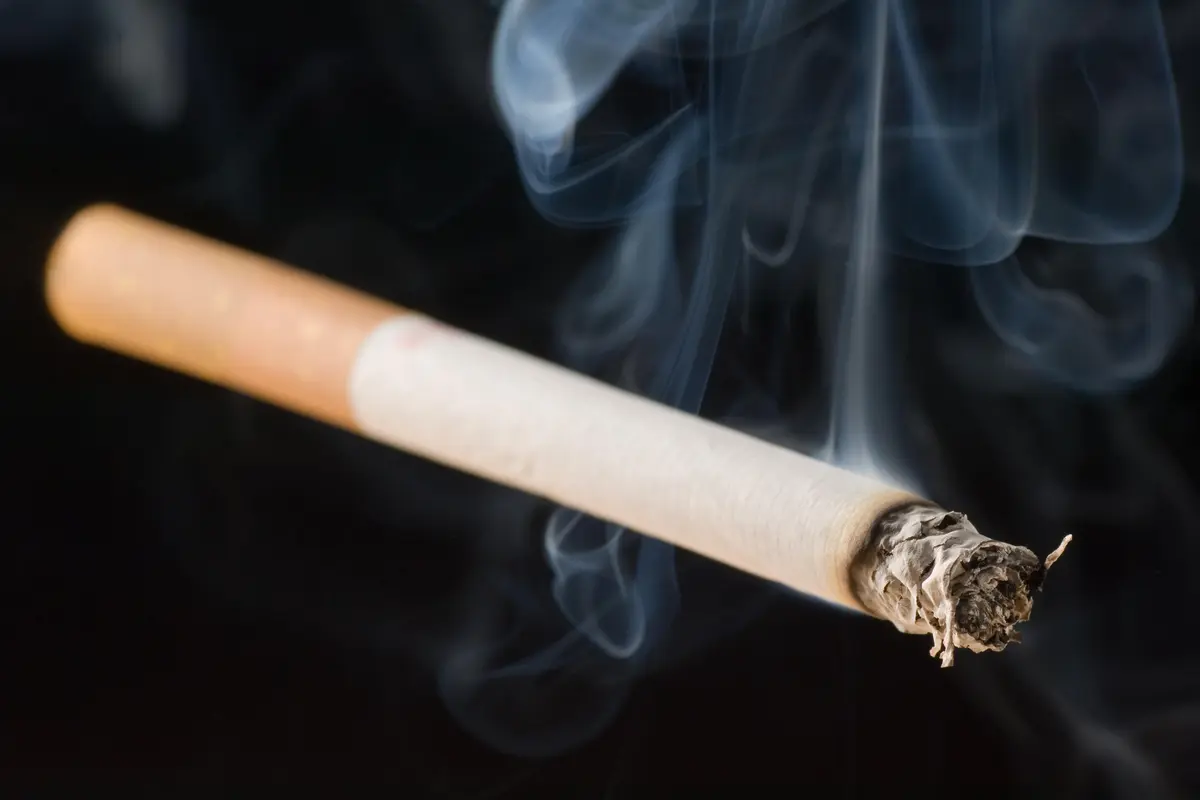 Geger! Video Siswi SMA Pesta Rokok dan 'Miras' di Angkot