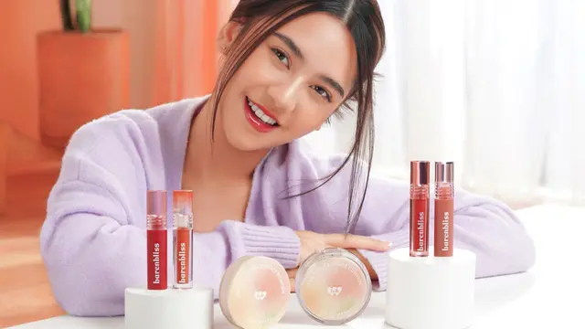 Ziva Magnolya, dok: barenbliss