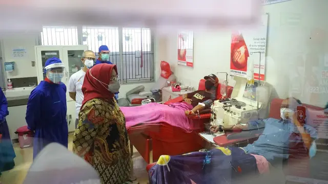 Bupati Bogor Ade Yasin mengajak para penyintas Covid-19 mendonorkan plasma konvalesen