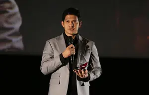 Iko Uwais Ungkap Kekhawatiran Audy Item Hamil di Usia 43 Tahun, Waspadai Faktor Usia