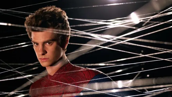 [Bintang] Andrew Garfield