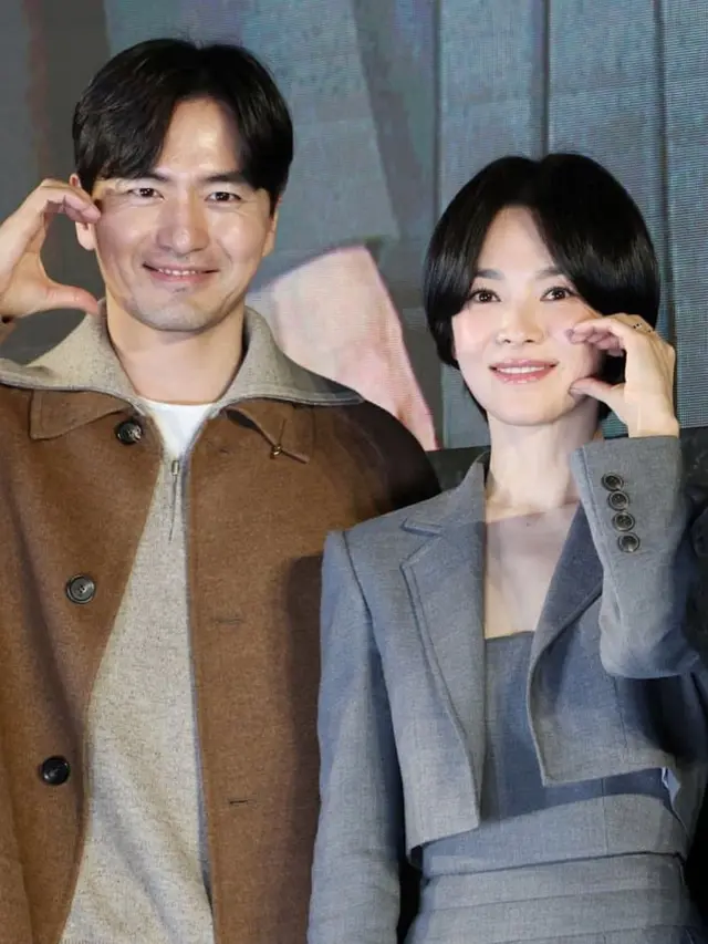 Song Hye Kyo Tampil Fresh dengan Rambut Bondol, Auranya Bak Remaja Penuh Pesona (credit: instagram.com/kyo1122).