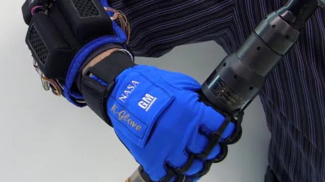 RoboGlove
