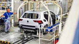 Digempur Mobil China, Volkswagen Bakal PHK 100 Ribu Karyawan