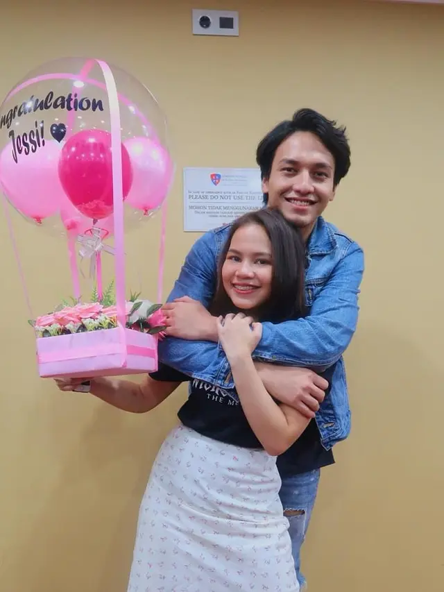 Jarang Terekspos, Ini 6 Potret Cantik Jessi Putri Adik Jefri Nichol