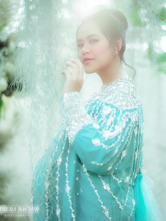 6 Potret Maternity Shoot Kahiyang Ayu