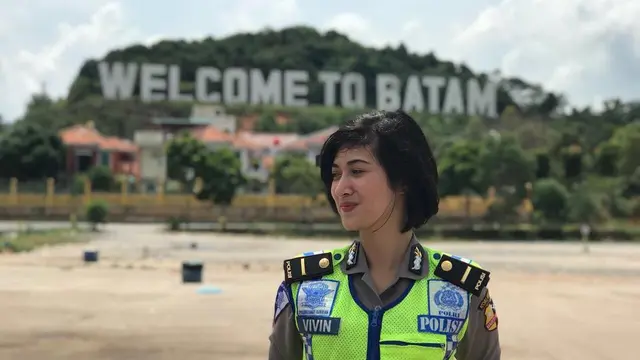 Potret Iptu Vivin Febriyanti, Disebut Mirip Nabila Syakieb. (Sumber: Instagram/vivin.fy)