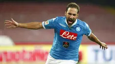 Gonzalo Gerardo Higuain, merayakan hari jadi yang ke-28 tahun pada hari ini, Kamis (10/12/2015). (AFP/Carlo Hermann)