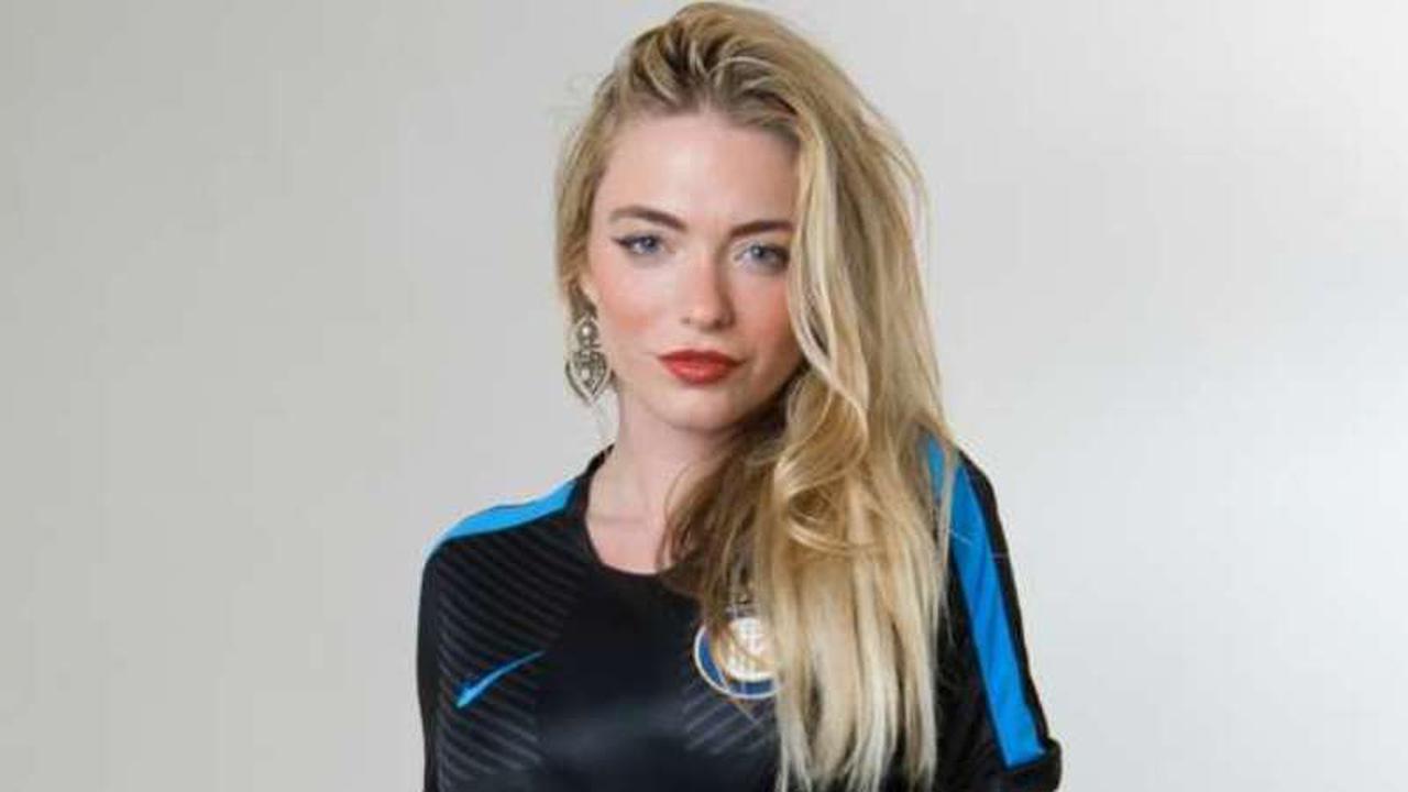 April Summers (Twitter)