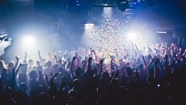 Air, Amsterdam