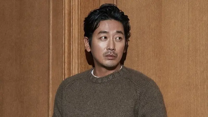 Ha Jung Woo (via Soompi)